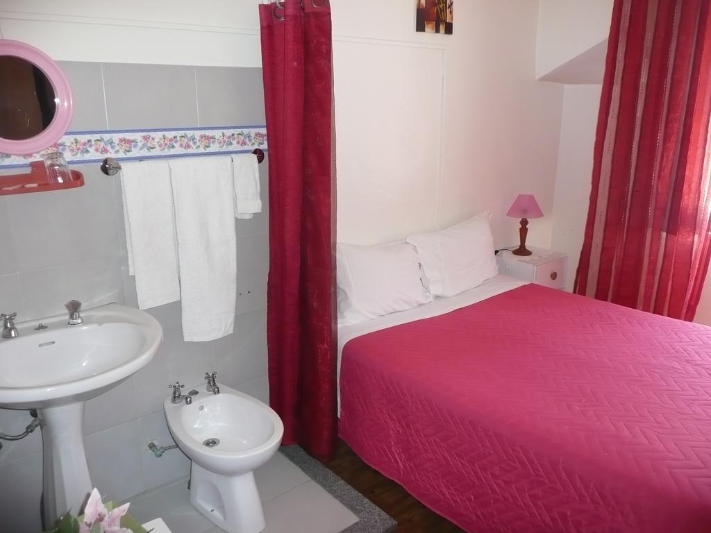 Pensao Prata Hotel ลิสบอน ห้อง รูปภาพ